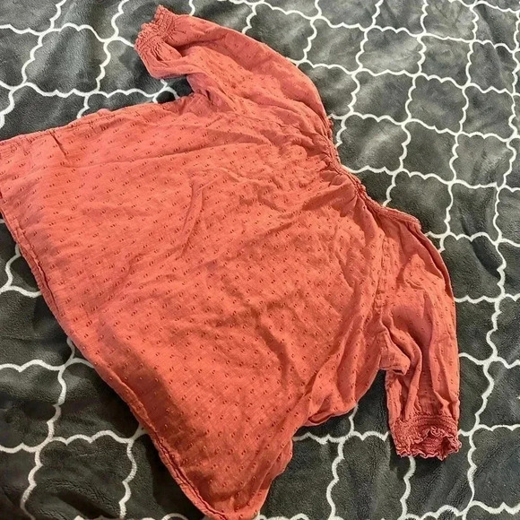 Old navy xs top - Picture 4 of 4